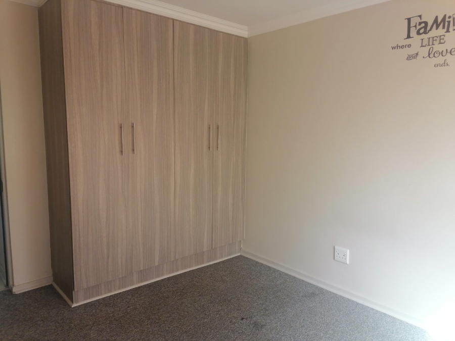 To Let 3 Bedroom Property for Rent in Douglas Valley Free State